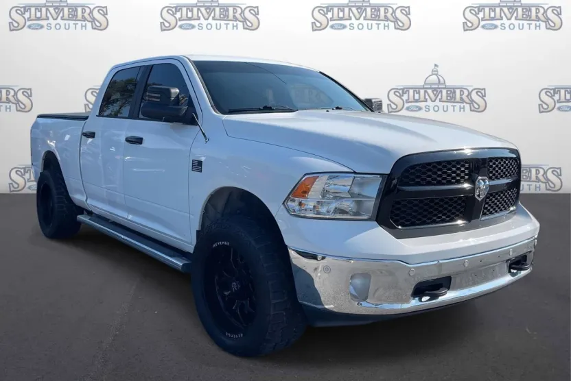 2017 Ram 1500 SLT photo 1