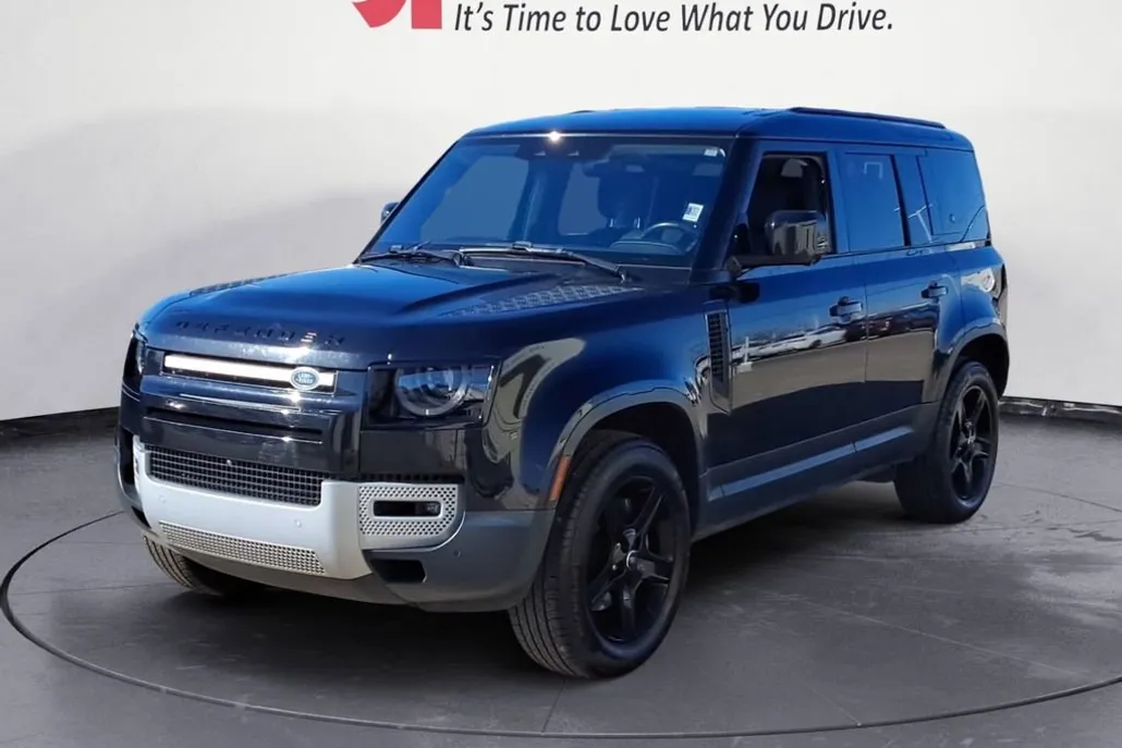 2020 Land Rover Defender HSE photo 1