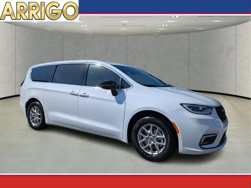 2025 Chrysler Pacifica photo 1