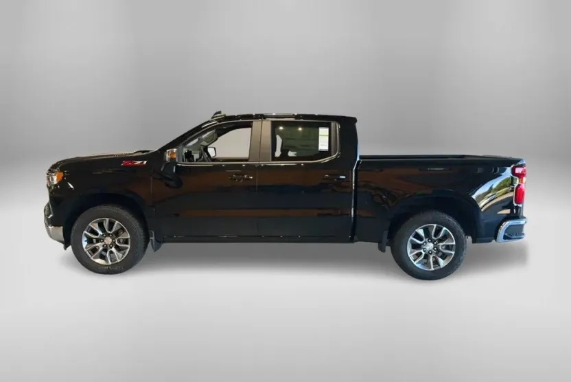 2025 Chevrolet Silverado 1500 LT photo 1