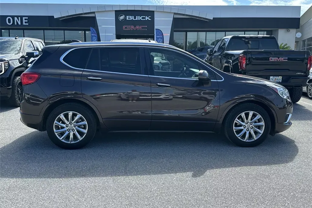 2020 Buick Envision Essence photo 1