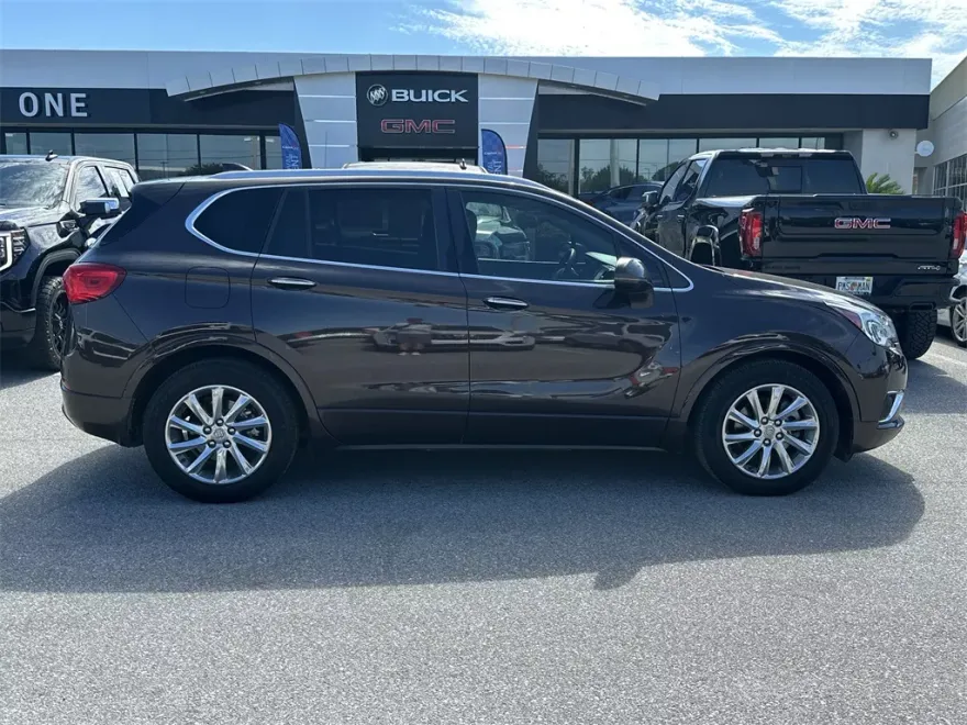 2020 Buick Envision Essence photo 1