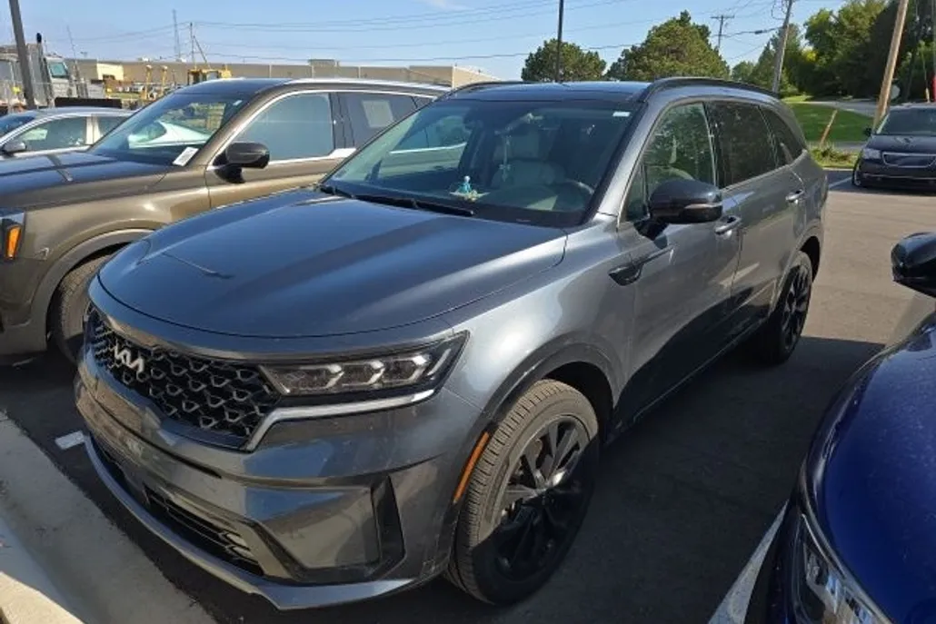 2022 Kia Sorento SX photo 1