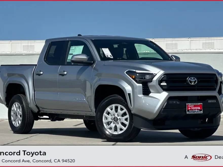 2025 Toyota Tacoma SR5 photo 1