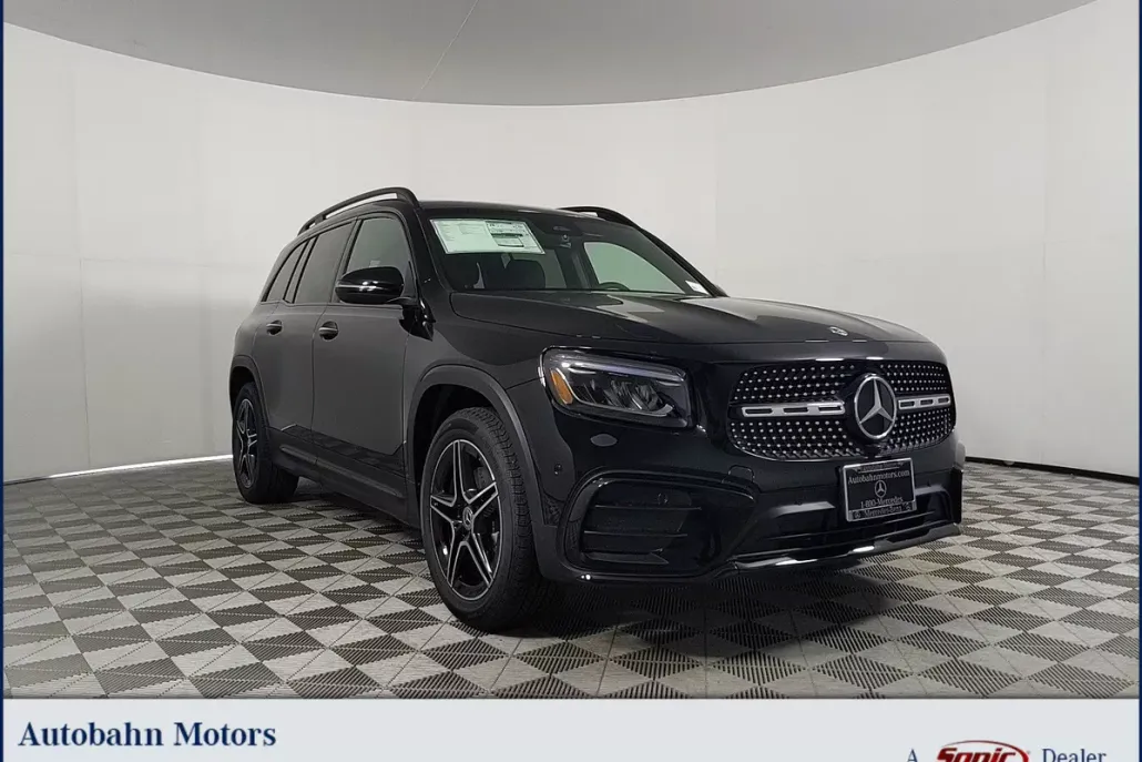2024 Mercedes Benz GLB 250 photo 1