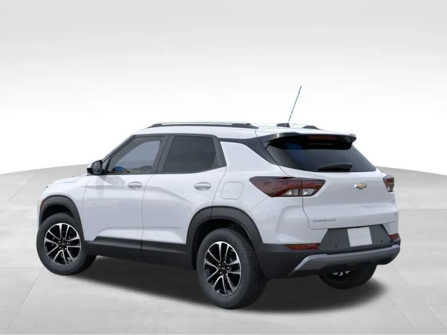 2026 Chevrolet Trailblazer LT photo 1