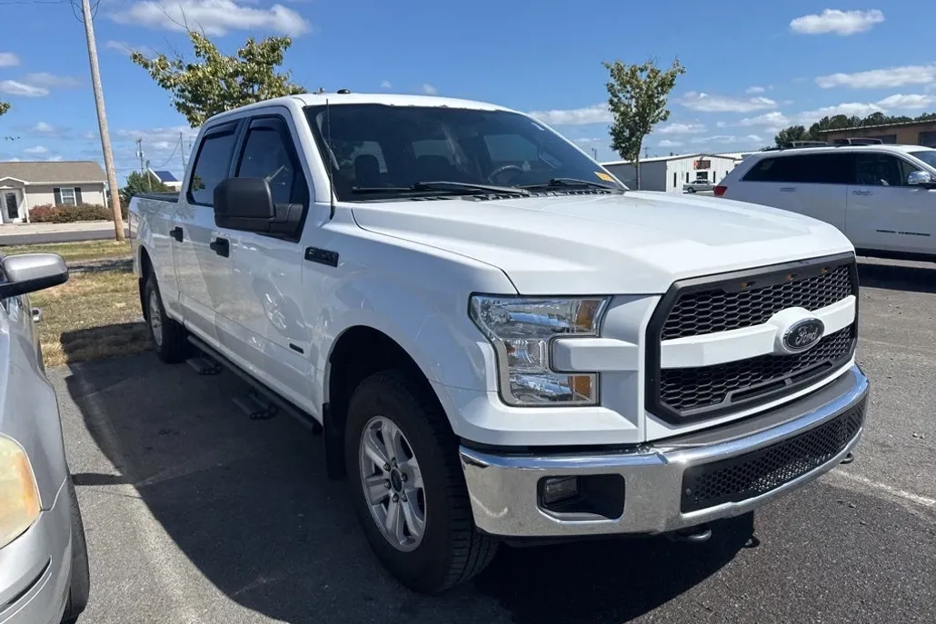 2017 Ford F-150 XLT photo 1