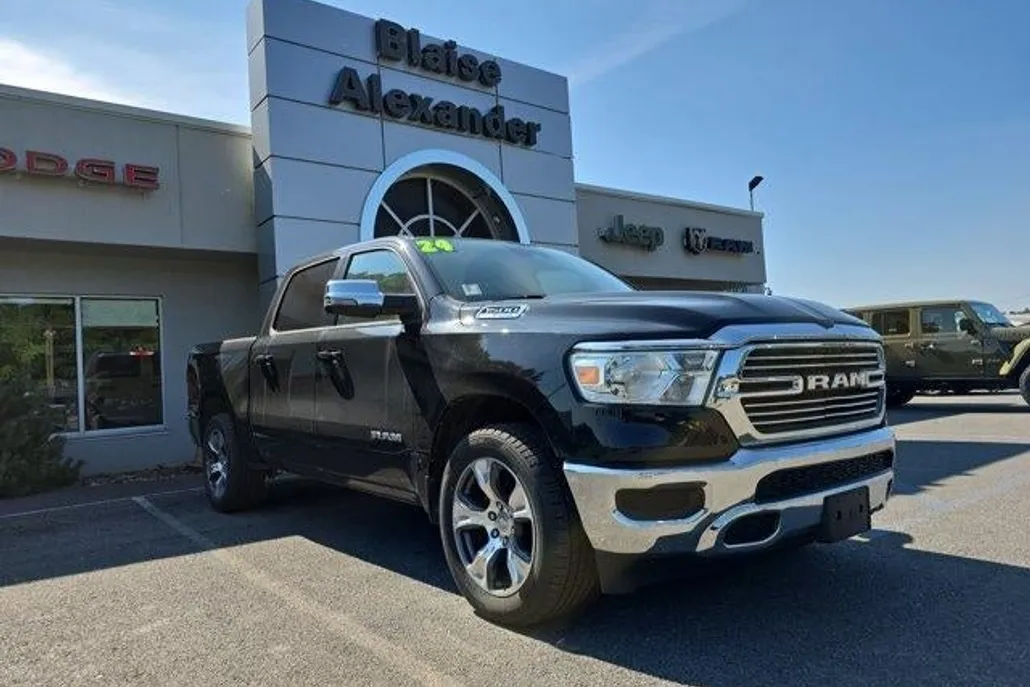 2024 Ram 1500 Laramie photo 1