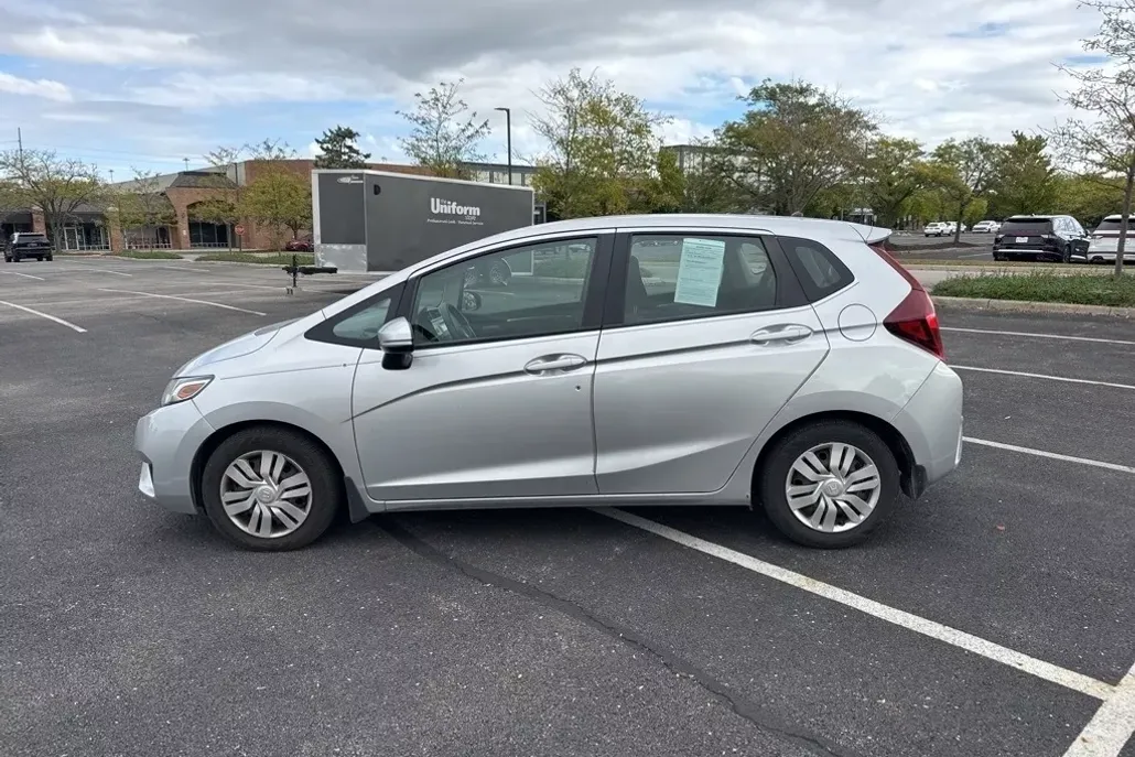 2015 Honda Fit LX photo 1