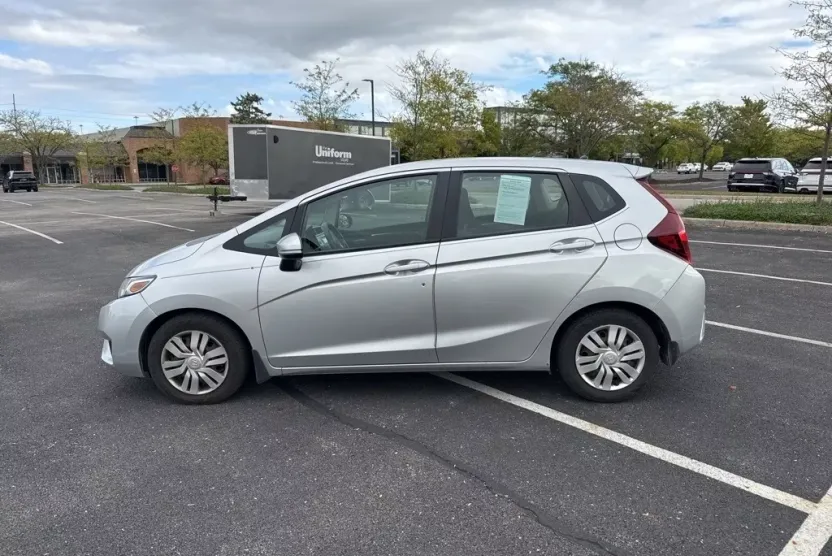 2015 Honda Fit LX photo 1
