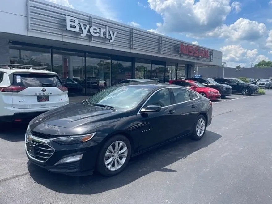 2023 Chevrolet Malibu 1LT photo 1