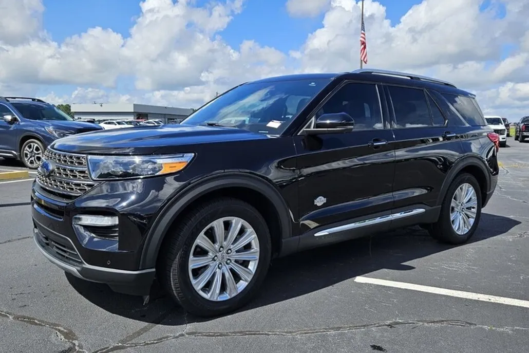 2022 Ford Explorer King Ranch photo 1
