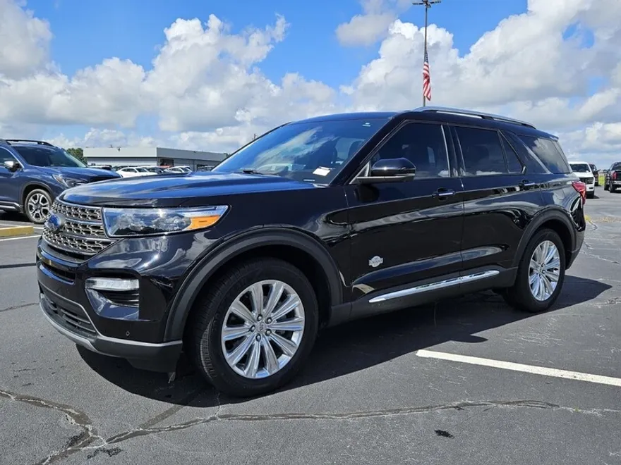 2022 Ford Explorer King Ranch photo 1