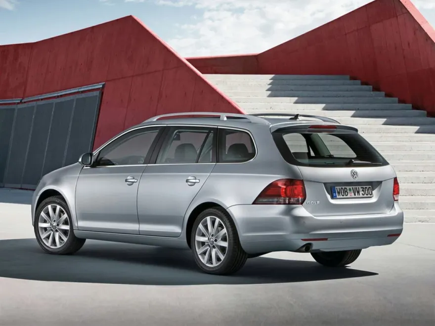 2014 Volkswagen Jetta SportWagen S photo 1