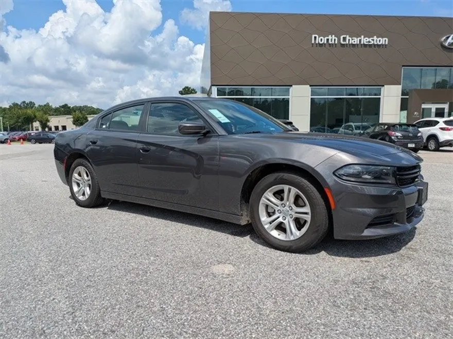 2022 Dodge Charger SXT photo 1