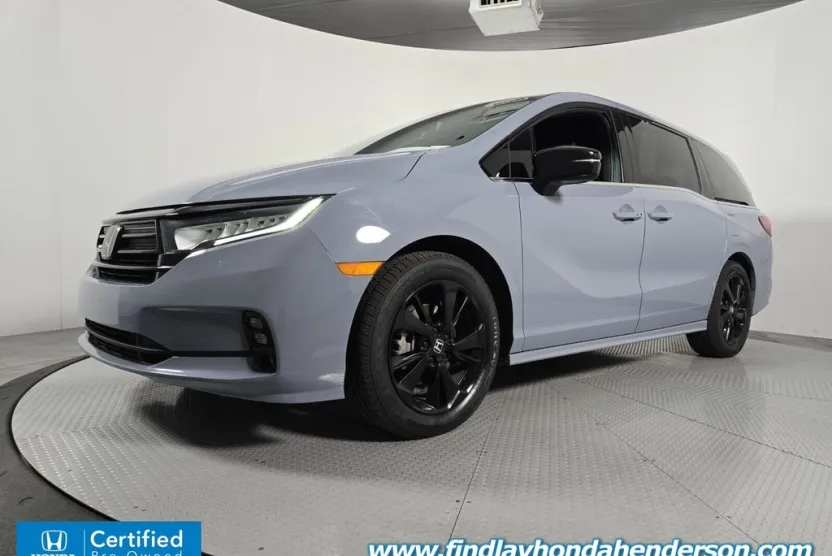 2023 Honda Odyssey Sport photo 1