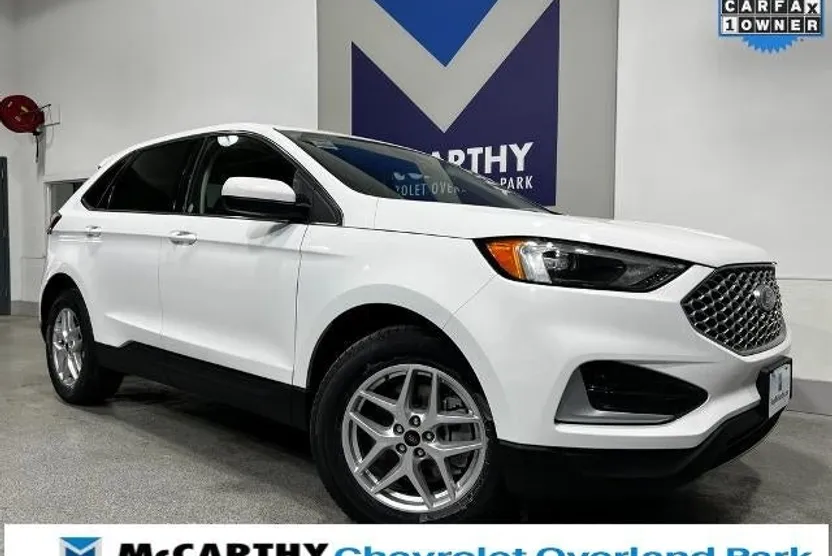 2024 Ford Edge SEL photo 1