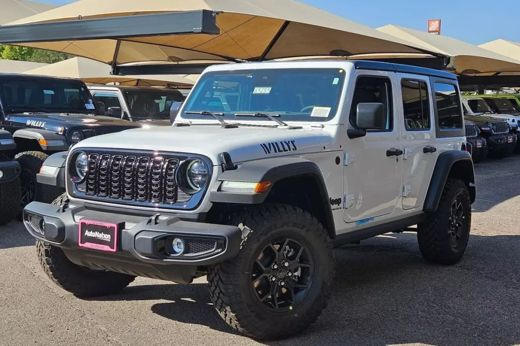 2025 Jeep Wrangler Unlimited Willys photo 1