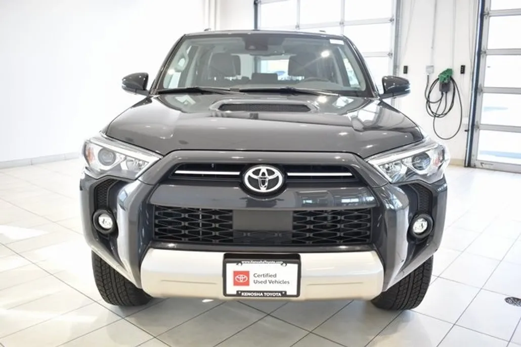 2024 Toyota 4Runner TRD Off-Road Premium photo 1