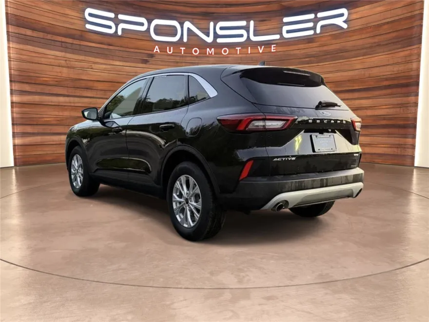 2023 Ford Escape Active photo 1
