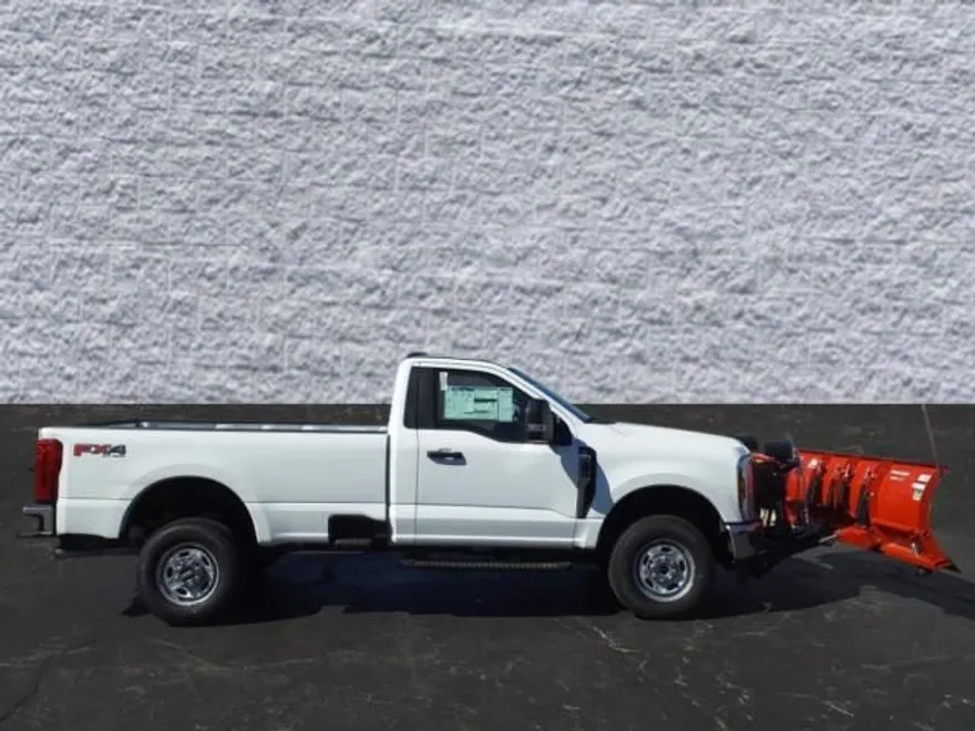2025 Ford F-250 XL photo 1