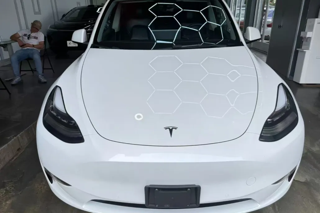 2022 Tesla Model Y Long Range photo 1