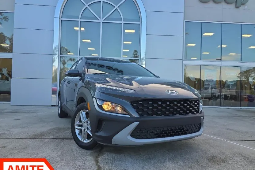 2023 Hyundai Kona SE photo 1