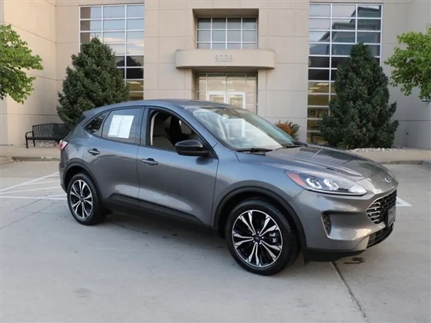 2021 Ford Escape SE Hybrid photo 1