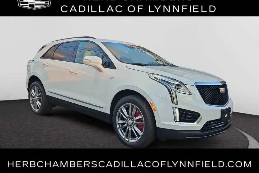 2025 Cadillac XT5 Sport photo 1