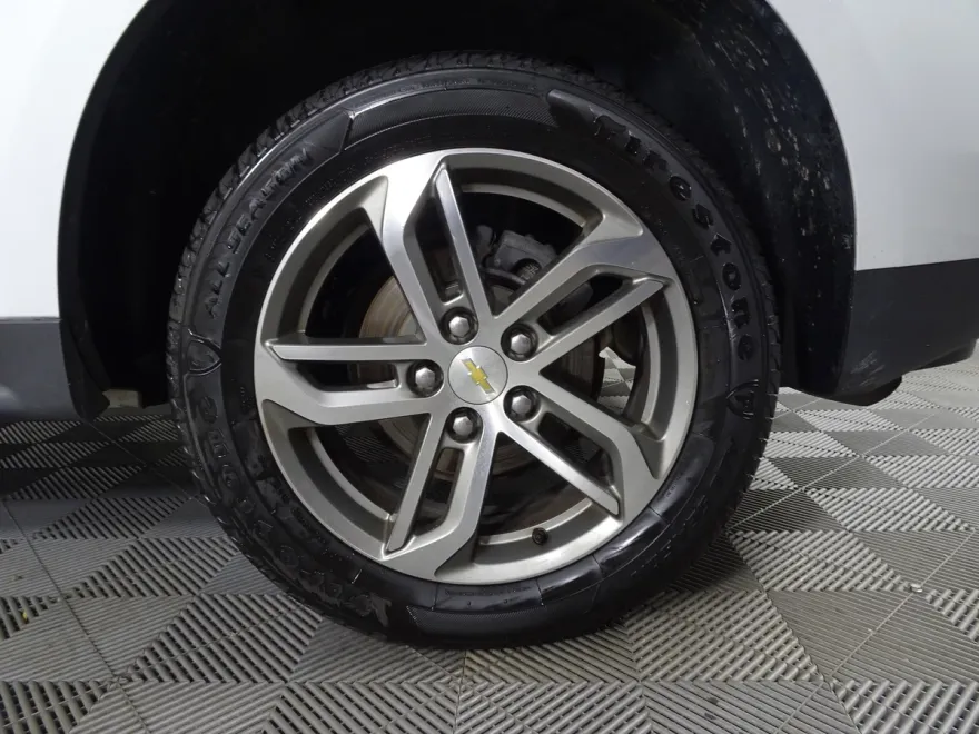 2016 Chevrolet Equinox LTZ photo 1