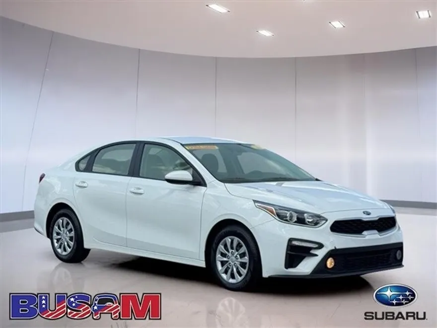 2020 Kia Forte FE photo 1