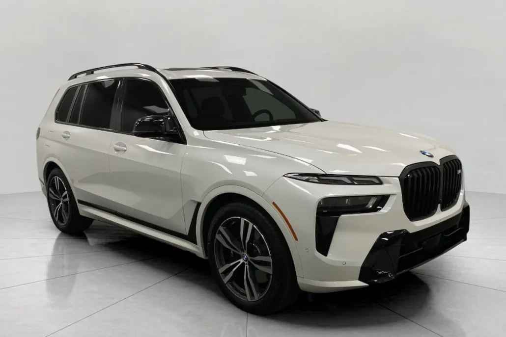 2025 Bmw X7 M60i photo 1