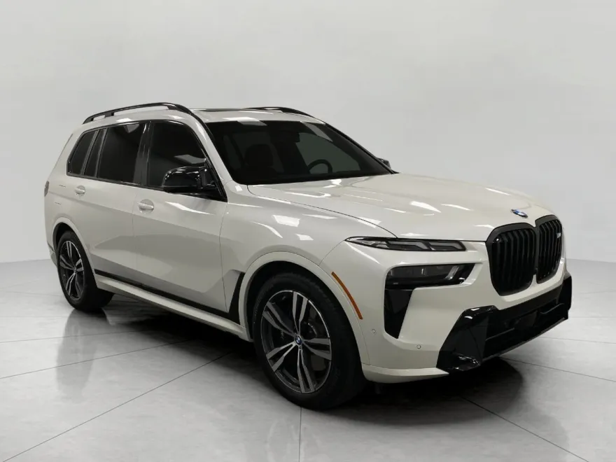 2025 Bmw X7 M60i photo 1
