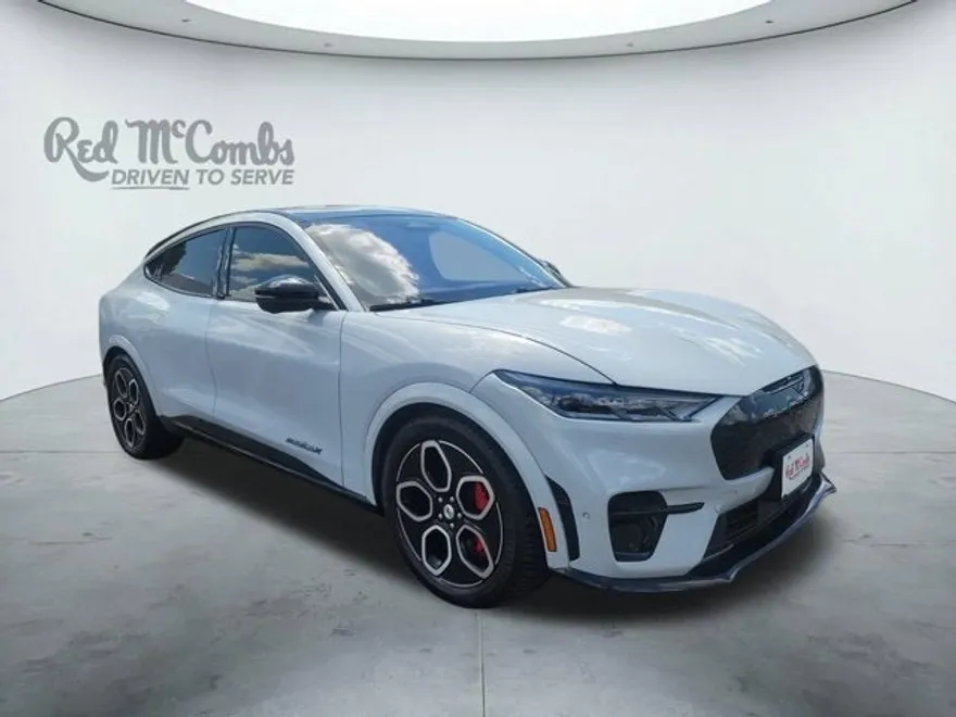 2023 Ford Mustang Mach-E GT photo 1