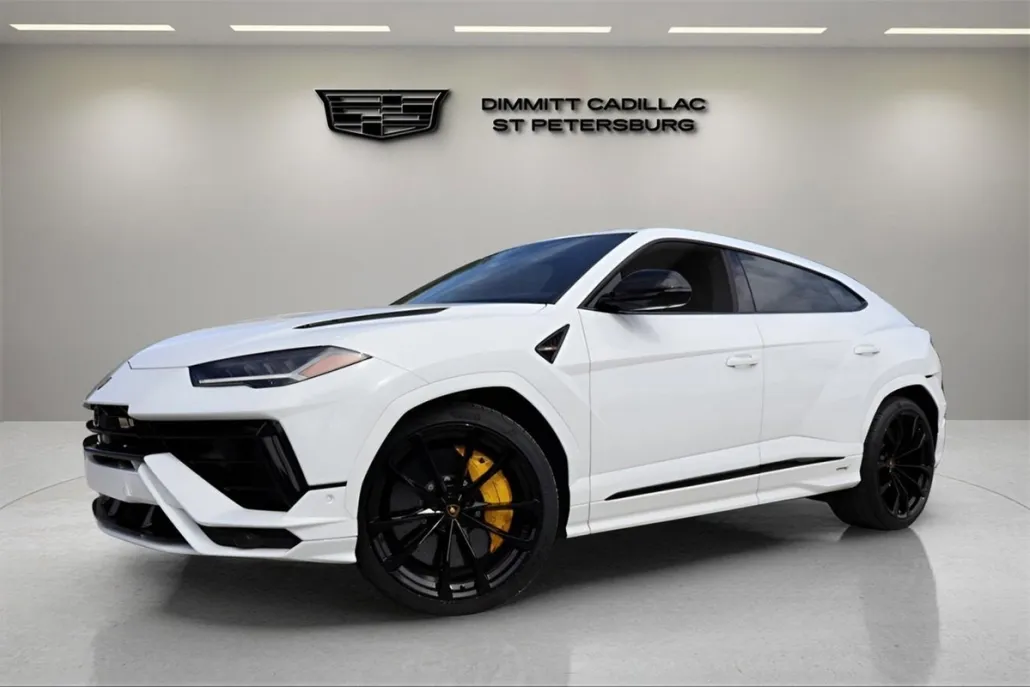 2024 Lamborghini Urus S photo 1