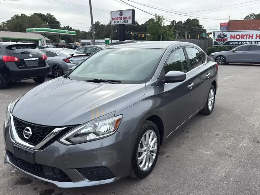 2018 Nissan Sentra SV photo 1