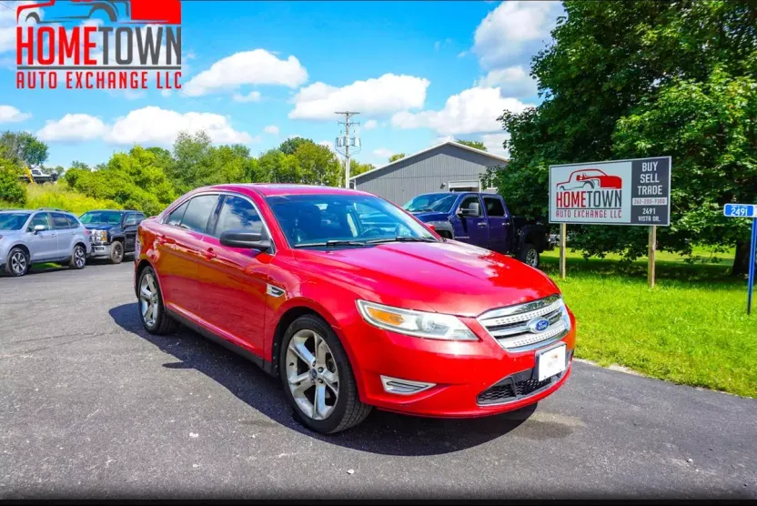 2010 Ford Taurus SHO photo 1