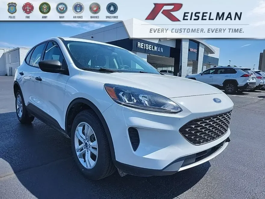 2022 Ford Escape S photo 1