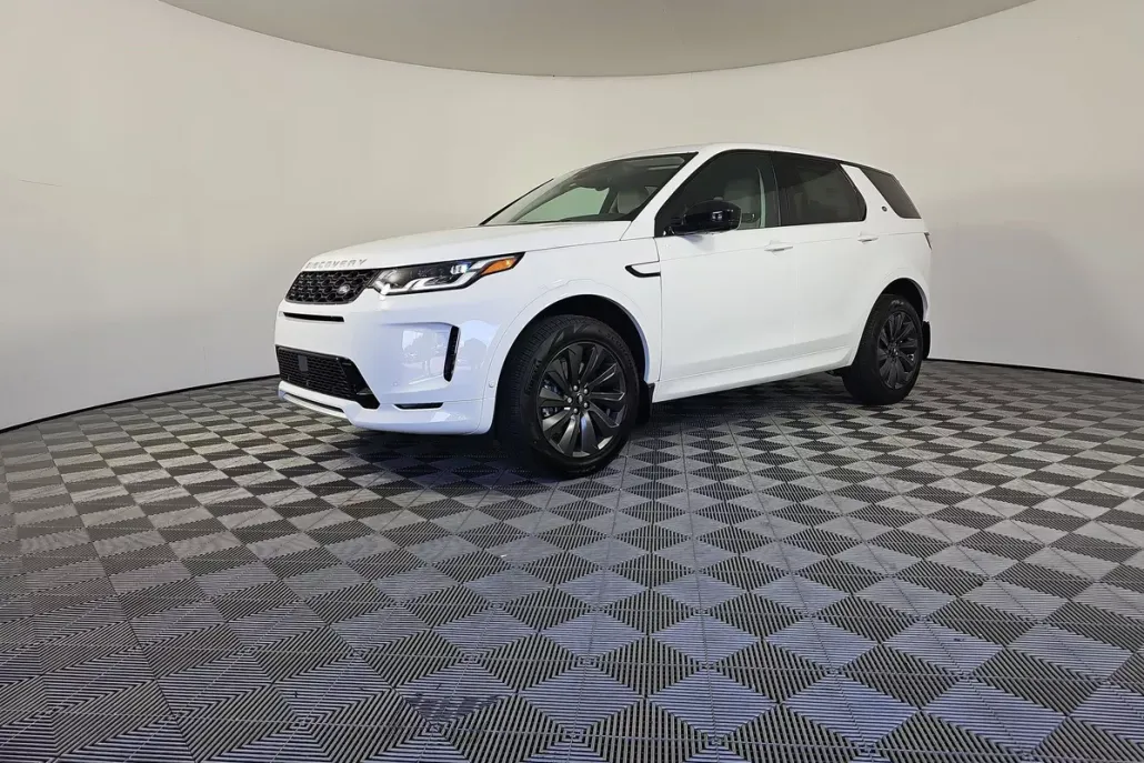 2025 Land Rover Discovery Sport S photo 1