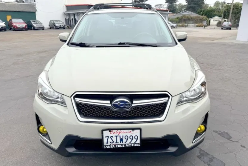 2016 Subaru Crosstrek 2.0i Limited photo 1