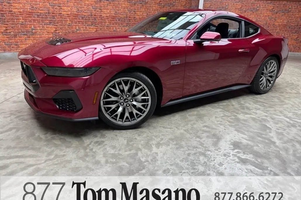 2025 Ford Mustang GT Premium photo 1
