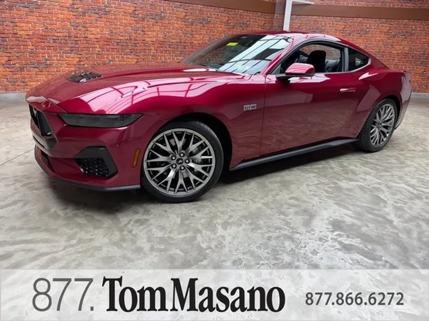 2025 Ford Mustang GT Premium photo 1