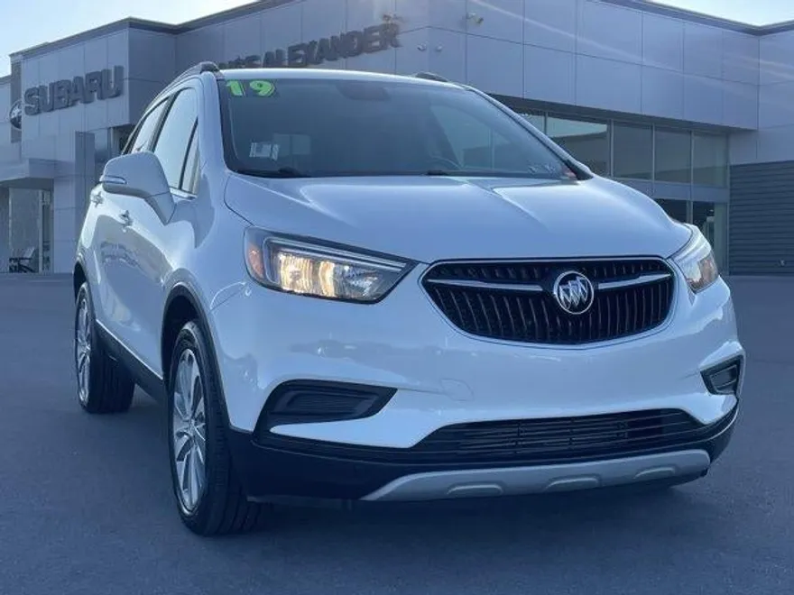 2019 Buick Encore Preferred photo 1