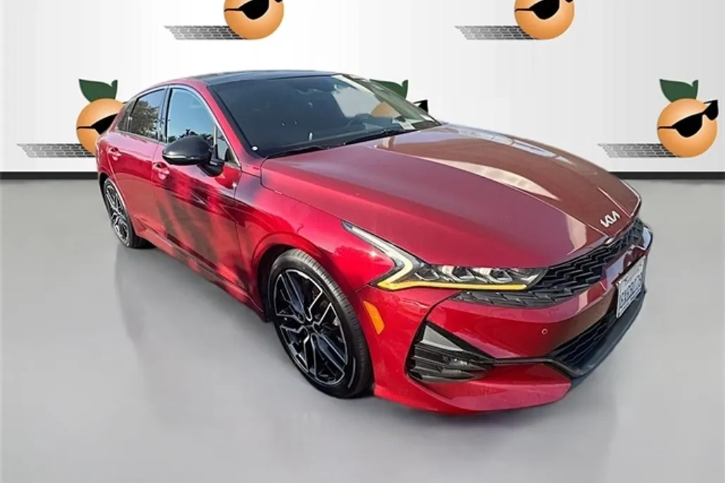 2022 Kia K5 GT photo 1
