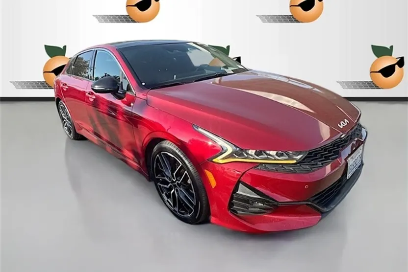 2022 Kia K5 GT photo 1