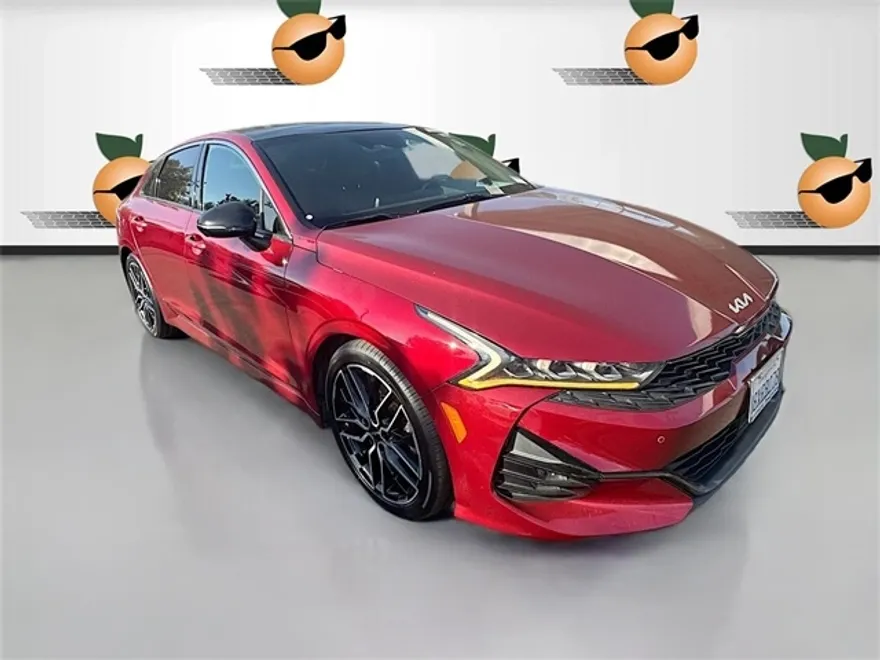 2022 Kia K5 GT photo 1