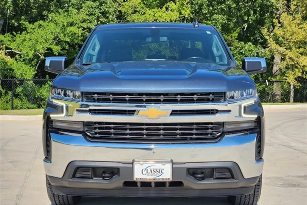 2022 Chevrolet Silverado 1500 LT photo 1