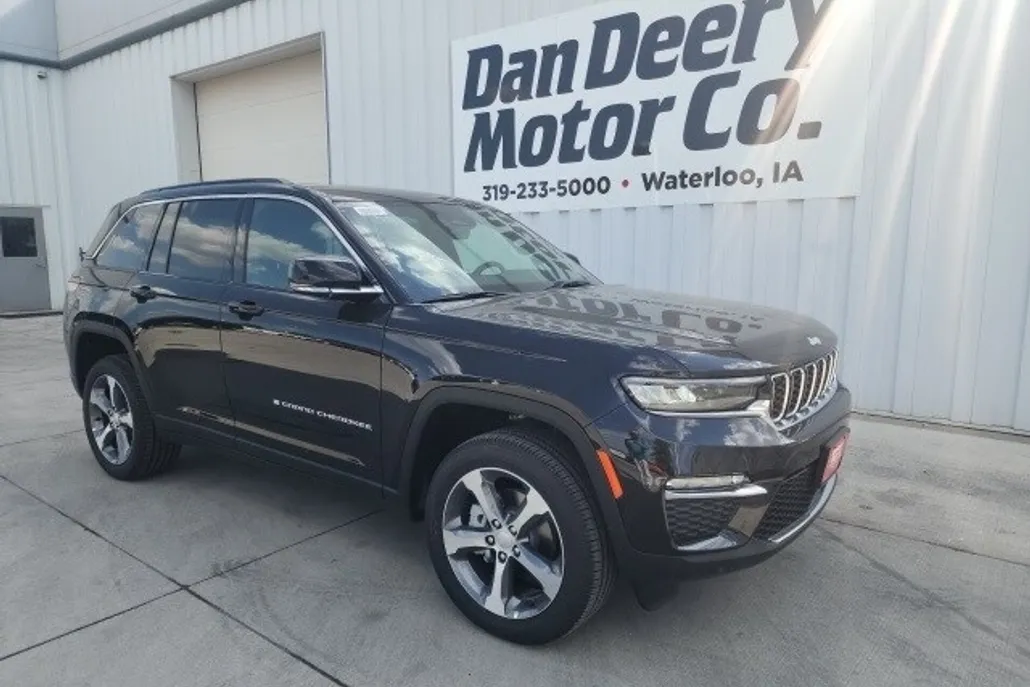 2025 Jeep Grand Cherokee Limited photo 1