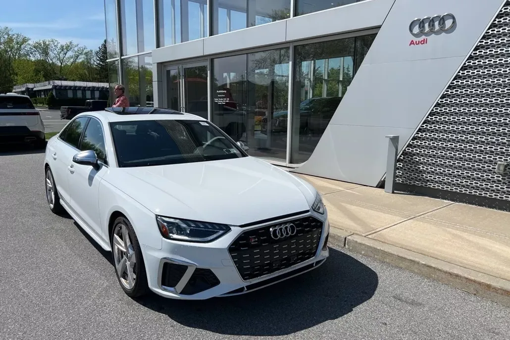 2024 Audi S4 Base Premium photo 1