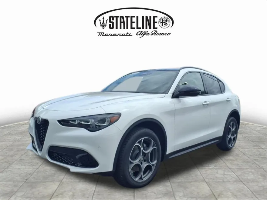 2025 Alfa Romeo Stelvio Sprint Base photo 1